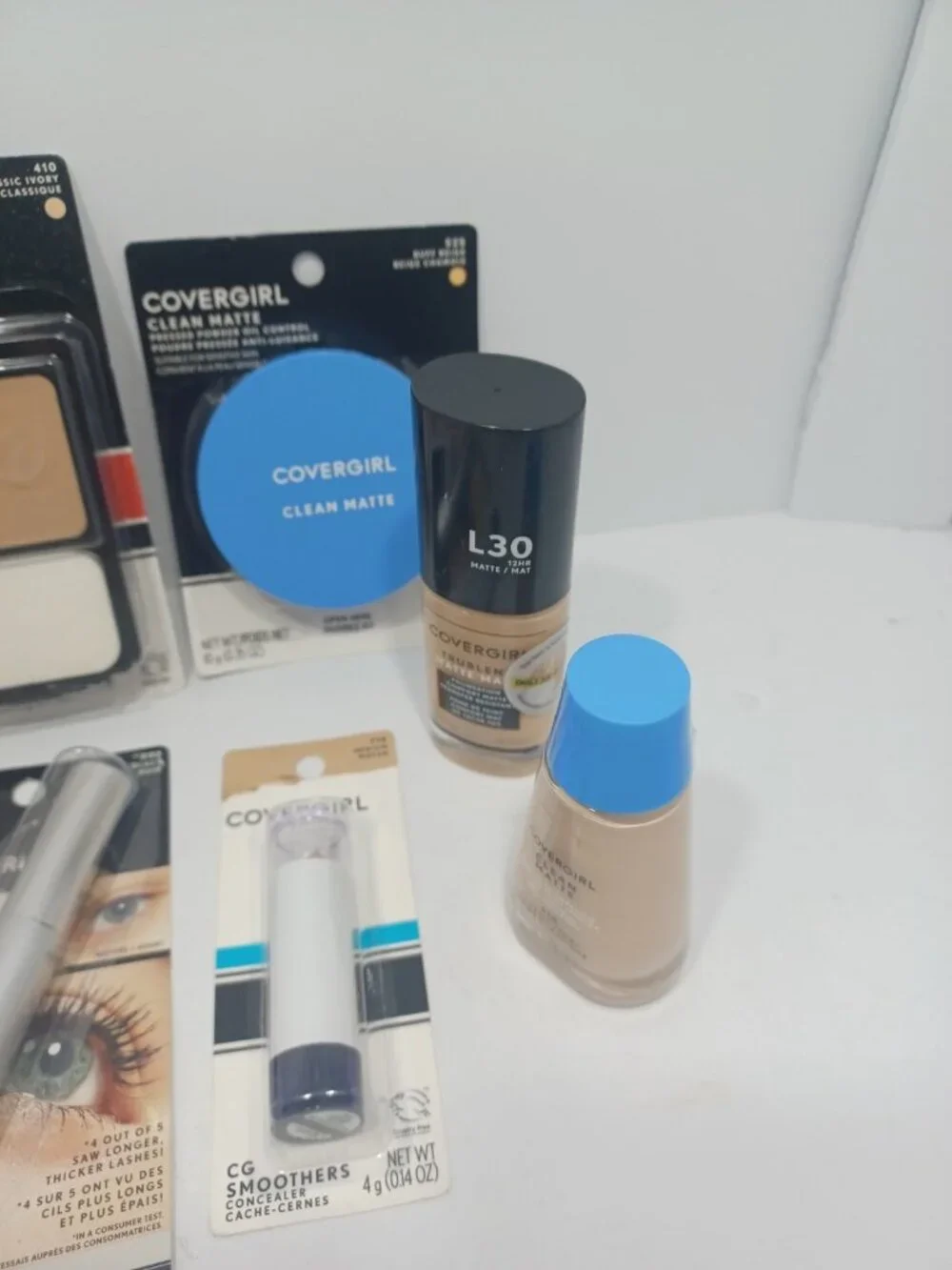 COVERGIRL Lot of 10 Mixed Makeup #2